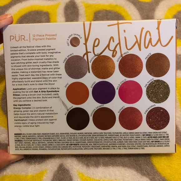 Make Up - Picture 5 of 5